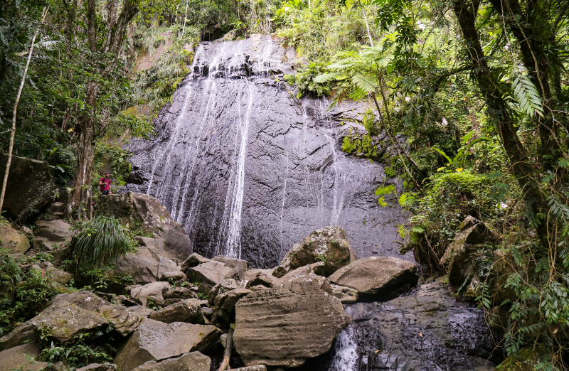 tourist places in puerto rico, waterfall